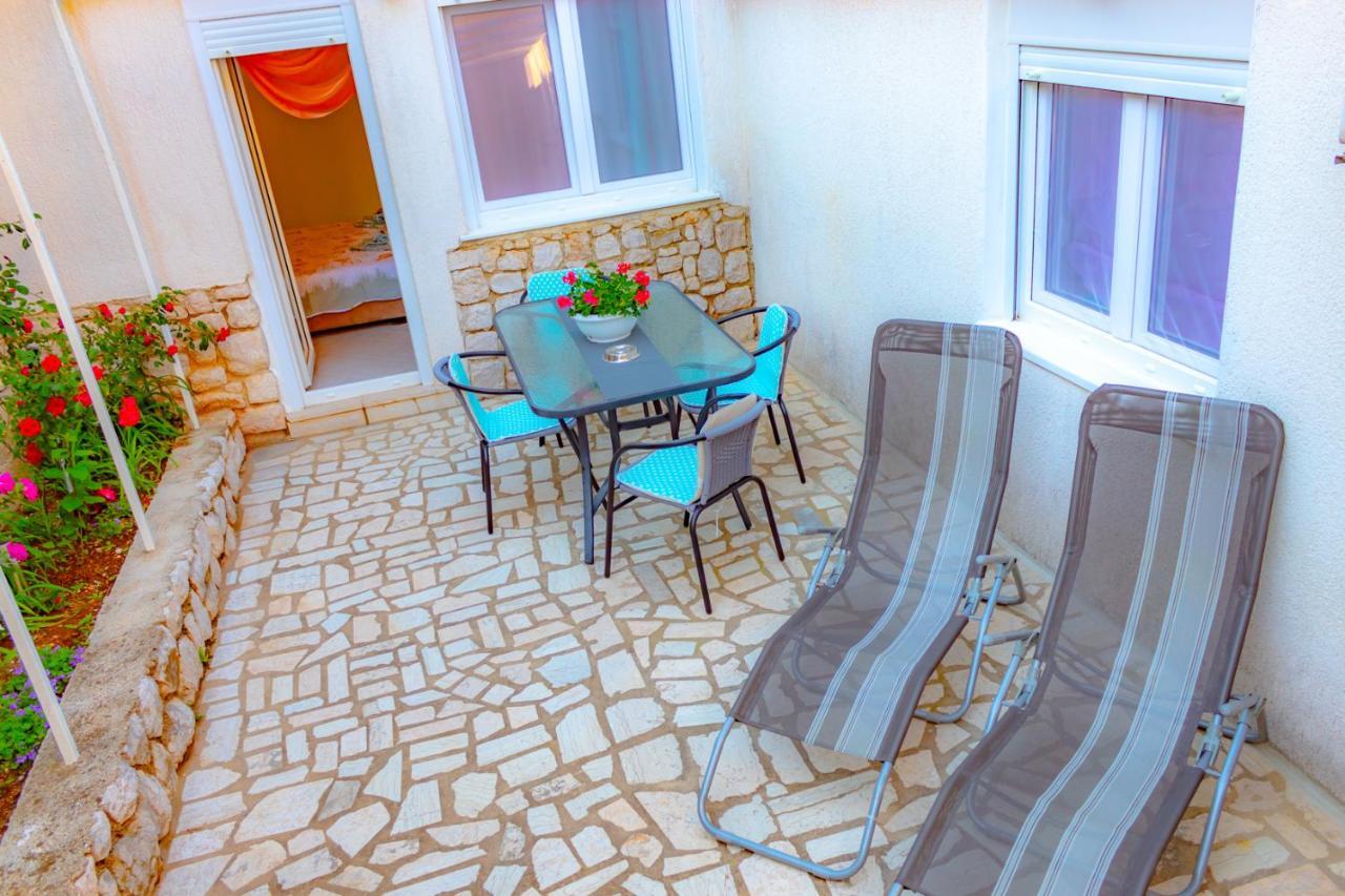 Vacation Home Grill & Chill With 350M2 Garden With Bbq Novi Vinodolski Ngoại thất bức ảnh