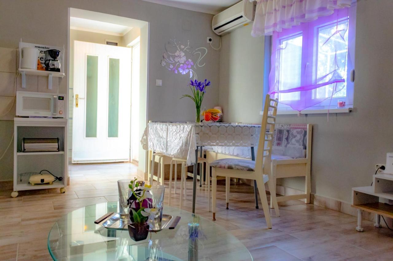 Vacation Home Grill & Chill With 350M2 Garden With Bbq Novi Vinodolski Ngoại thất bức ảnh