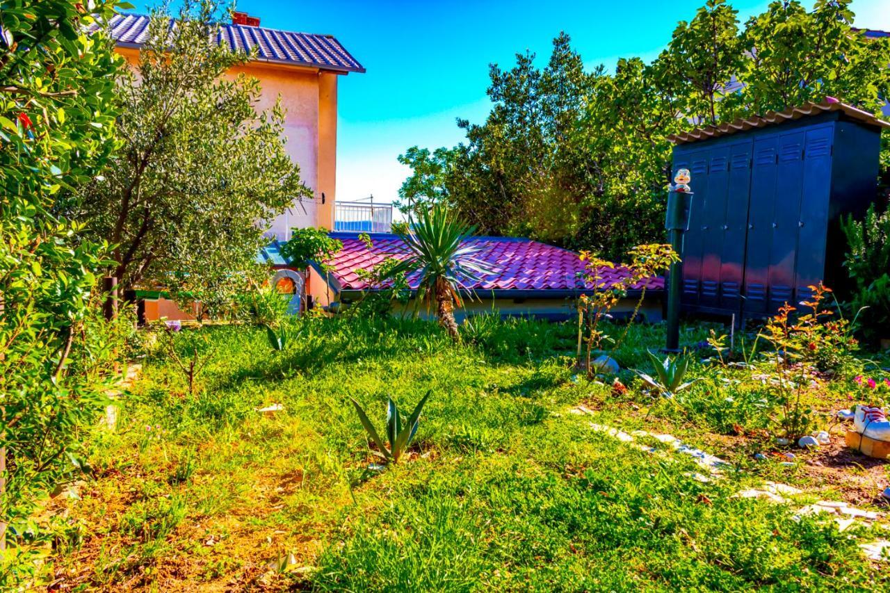 Vacation Home Grill & Chill With 350M2 Garden With Bbq Novi Vinodolski Ngoại thất bức ảnh